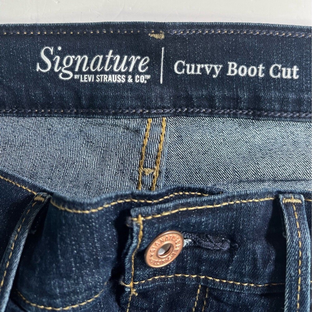 Signature by Levi Strauss & Co Womens Curvy Bootcut Jeans Mid Rise Dark Wash 12L - Picture 4 of 9